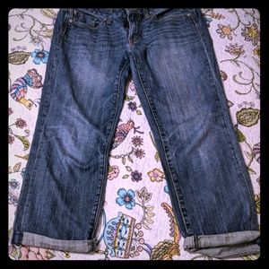 American eagle boyfriend capris